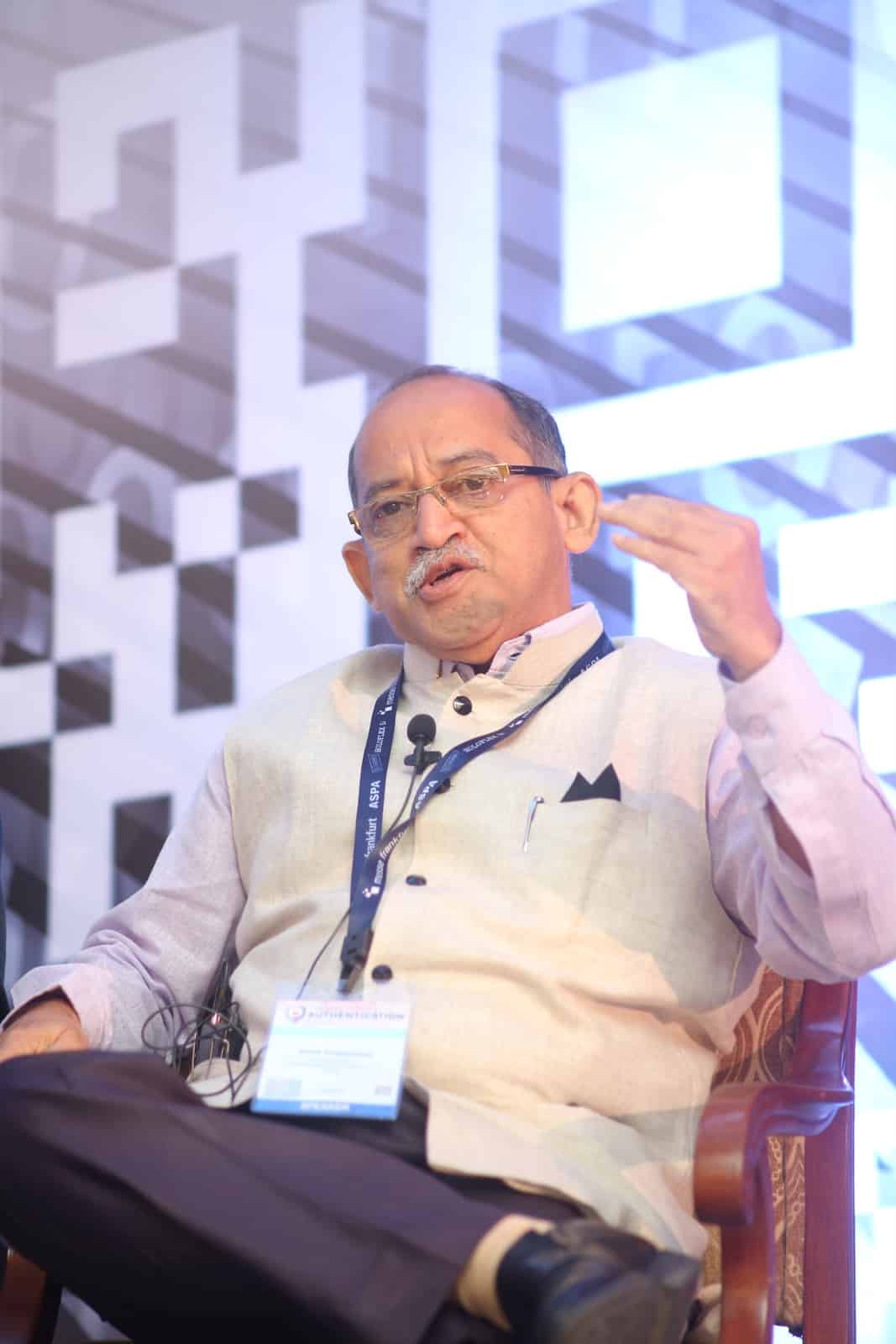 Prof Vivek Padgaonkar